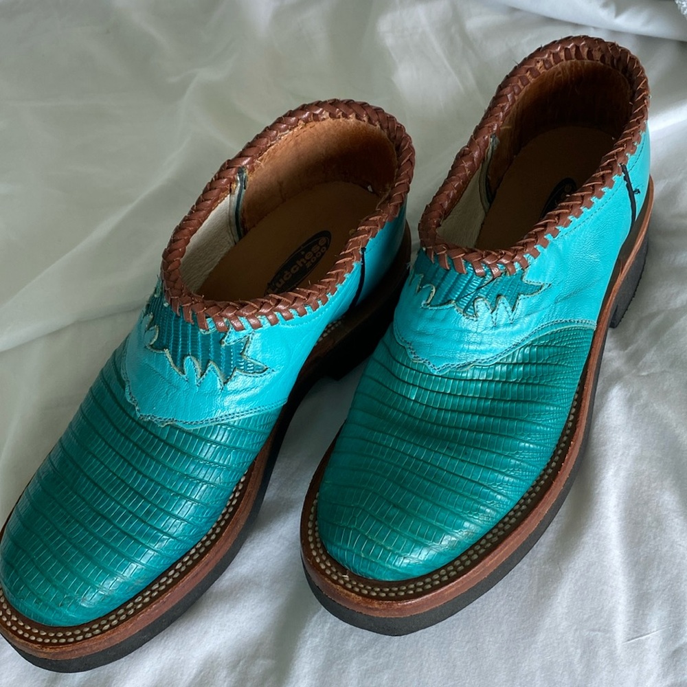 LUCCHESE WOMEN SHOE SIZE 5